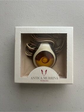 Antica Murrina Venezia Glass Pendant Necklace - White with Amber Swirl